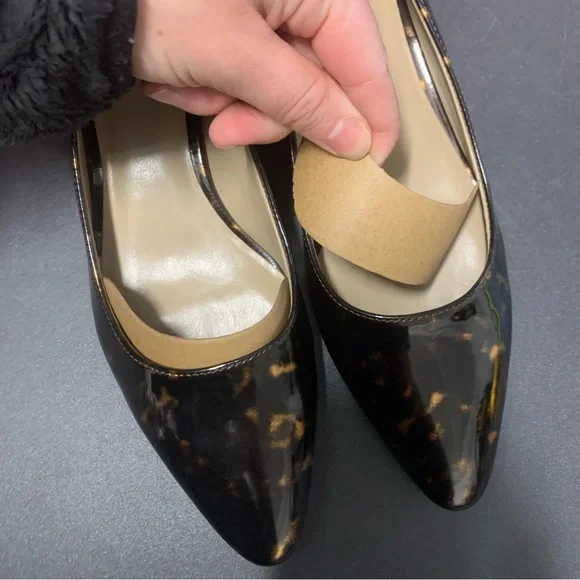 NEW Ann Taylor Brown Tortoise Pointed Toe Block Kitten Heels Size 7 - Picture 7 of 9